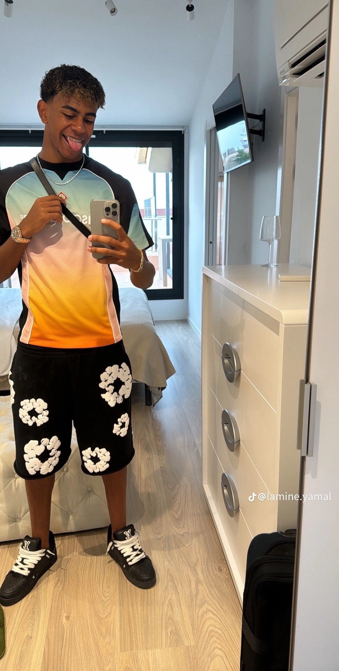 FLOWER SHORTS - Black
